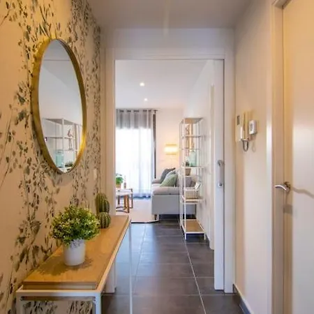 Apartment Seahomes Vacations - Acacias Beach&chic *