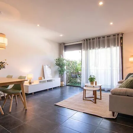 Apartment Seahomes Vacations - Acacias Beach&chic *